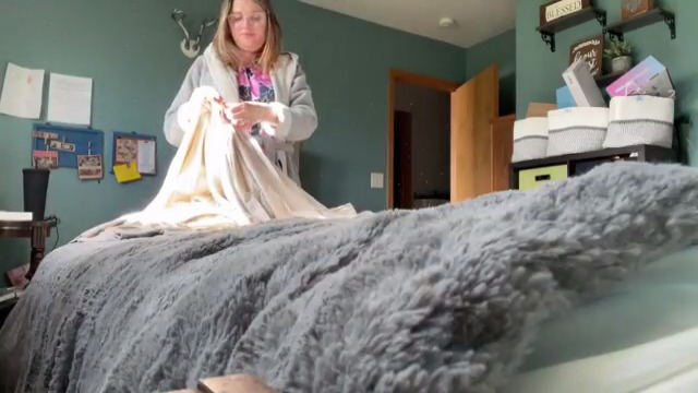 Amazon.com: AMWAN Apricot Beige Duvet Cover King Solid Color